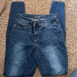 High waisted skinny jeans